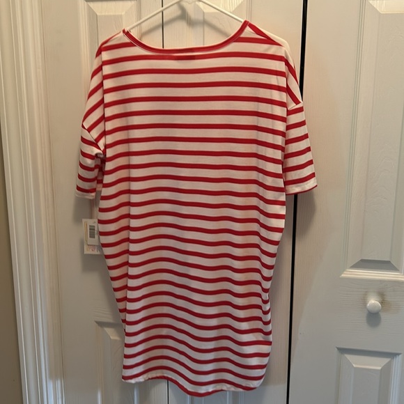 NWT Lularoe oversized comfy tee - Picture 2 of 10